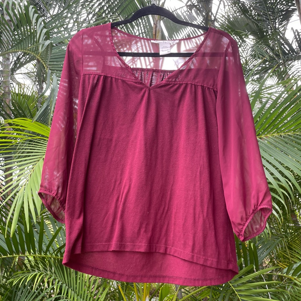 American rag wine/burgundy top size medium